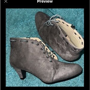 women's new boots,size 10M